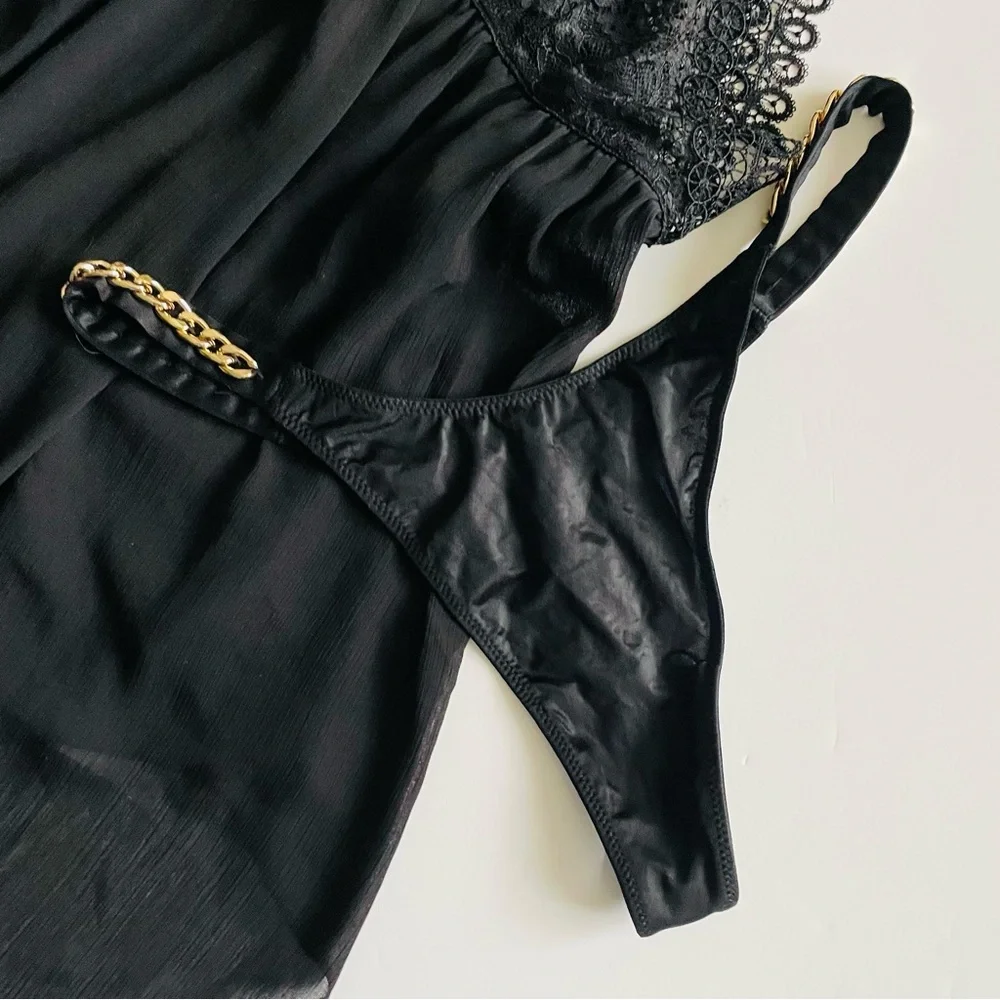 MEDIUM Victoria’s Secret black lingerie set